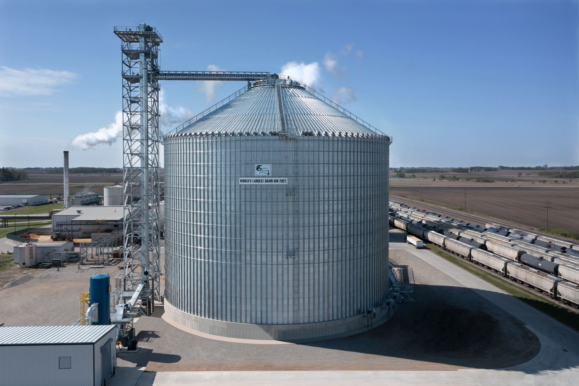 World’s Largest Free Span Grain Bin world record in Mason City, Iowa