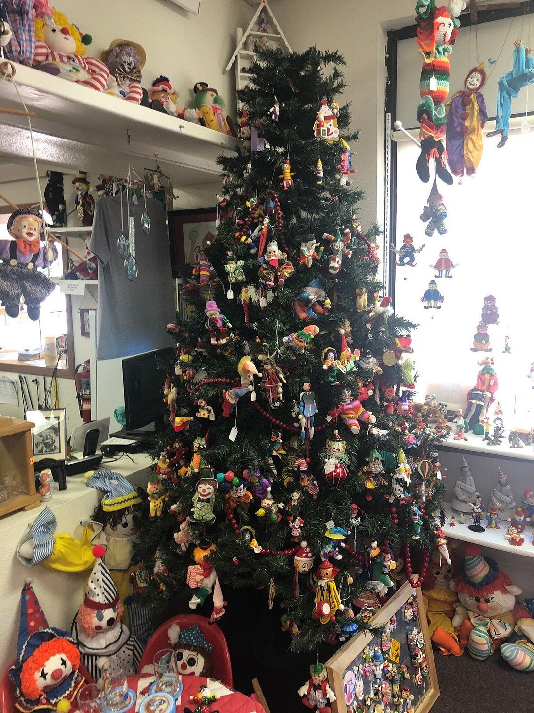 World's largest collection of clown related items world record in Plainview, Nebraska