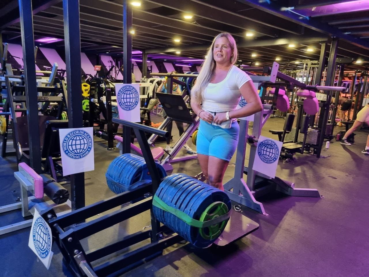 Heaviest squat to parallel in a belted squat machine (female): Kerstin Sellberg sets world record