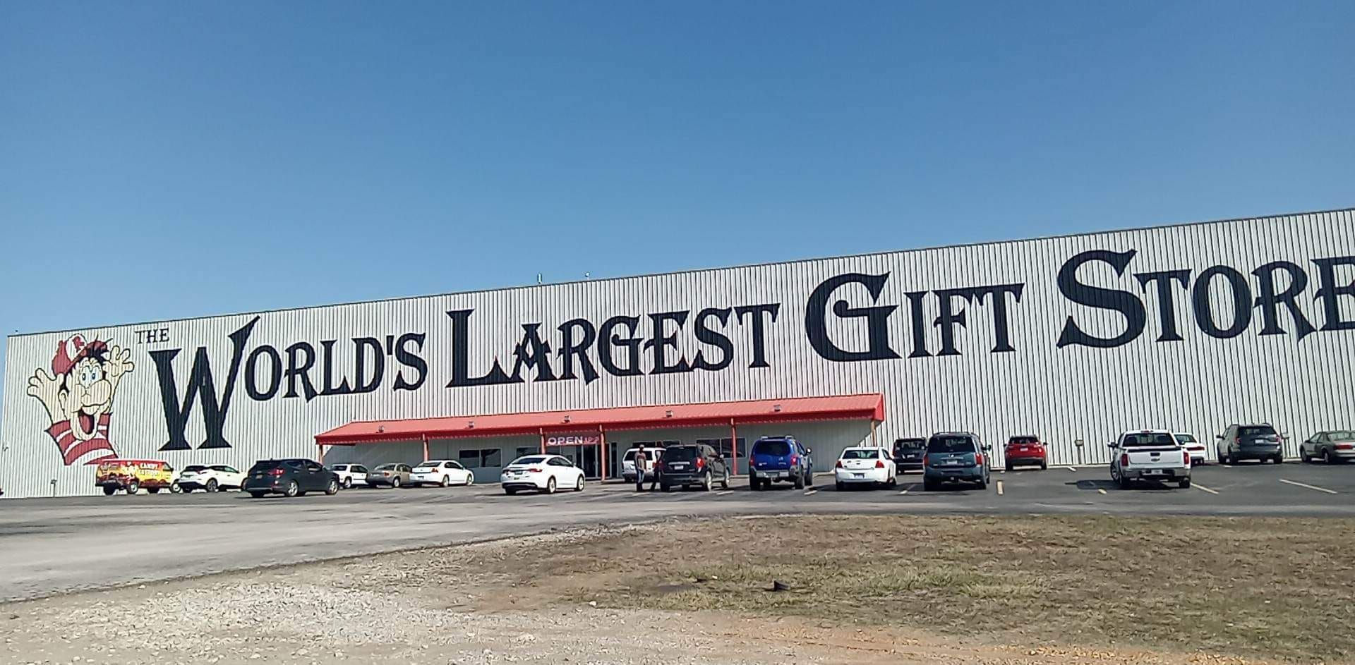 World’s Largest Gift Shop world record in Phillipsburg, Missouri
