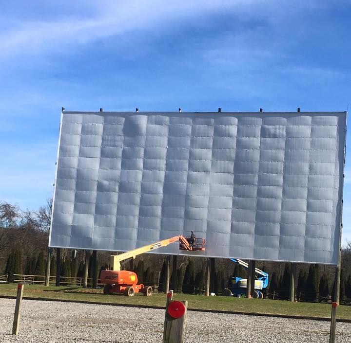 World’s Largest DriveIn Movie Screens world record in Trenton,