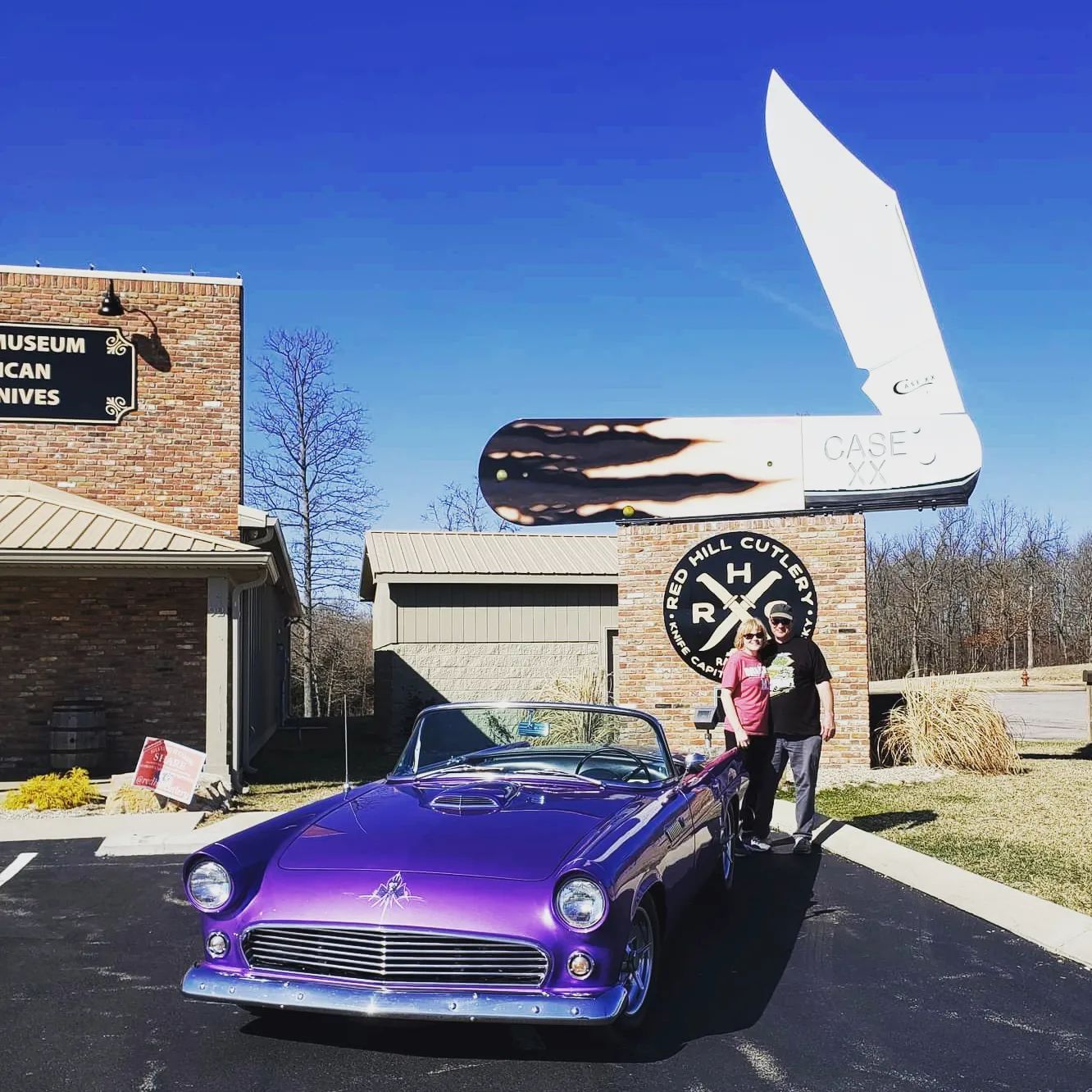 World's Largest Pocket Knife world record in Radcliff, Kentucky