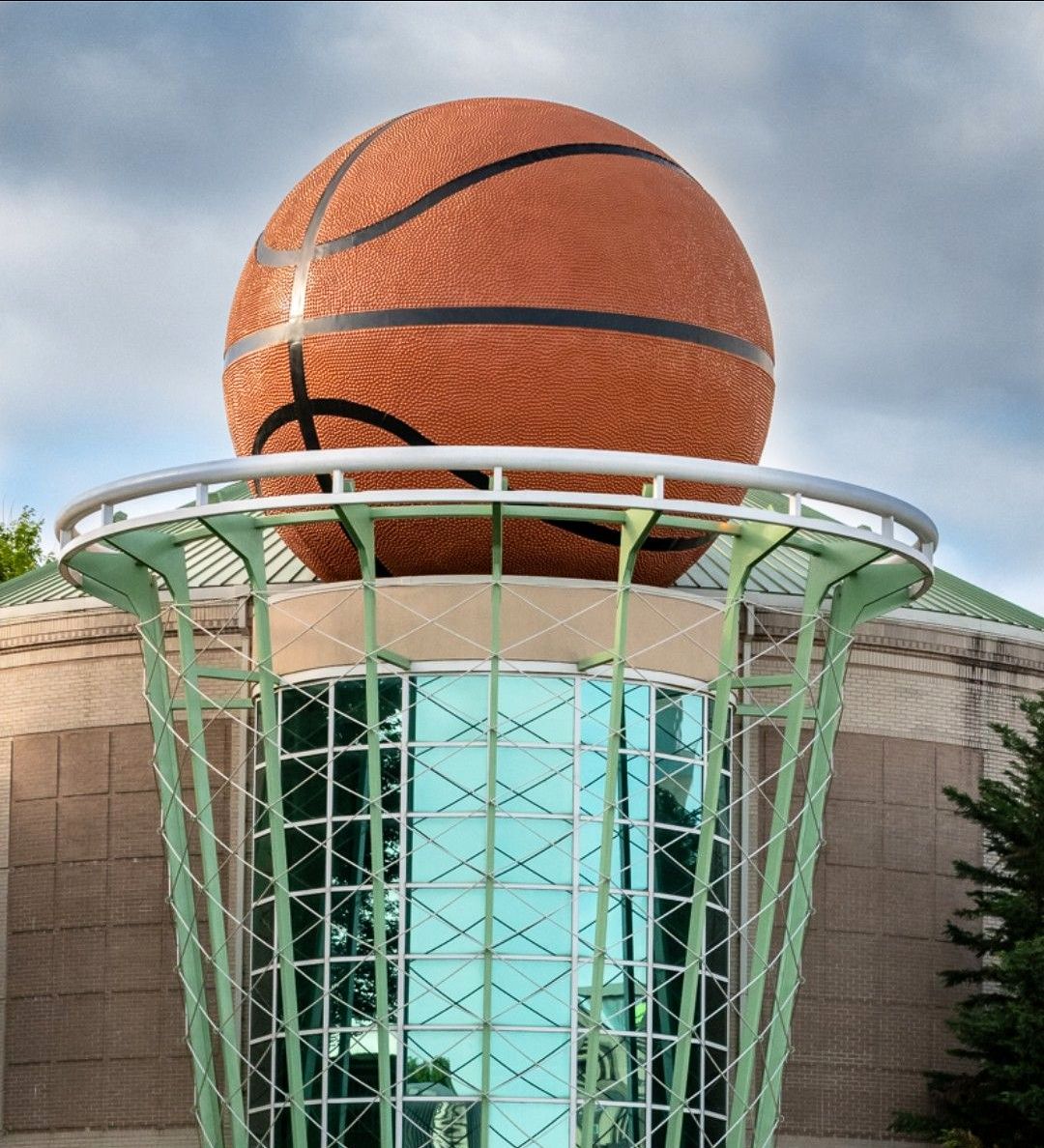 World’s Largest Basketball Sculpture: world record in Knoxville, Tennessee