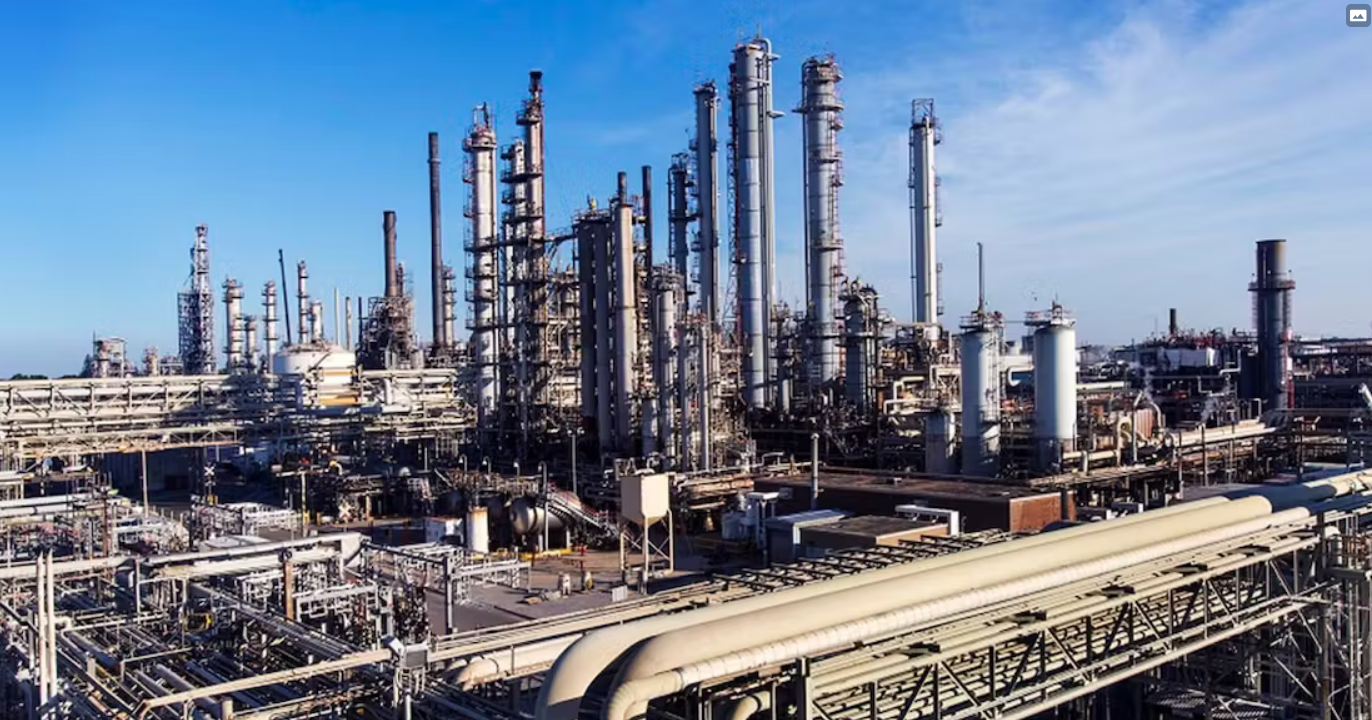World's first commercial fluid catalytic cracking plant: world record ...
