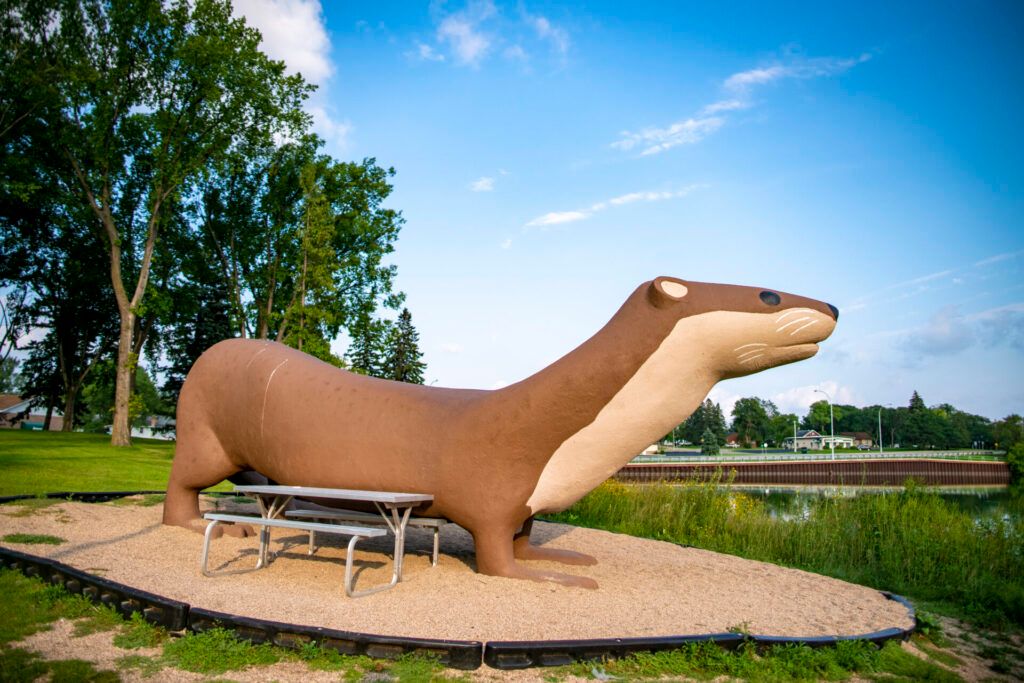 World’s Largest Otter Sculpture, world record in Fergus Falls, Minnesota