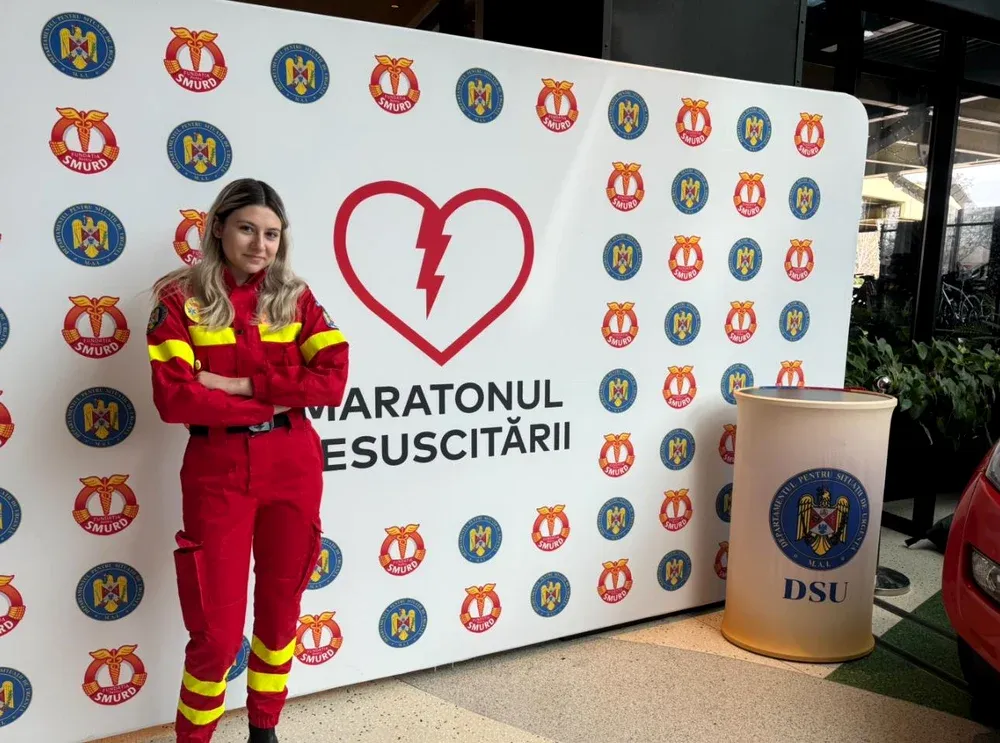 World's Youngest Certified Female Paramedic, Bianca Maria Oană sets world record