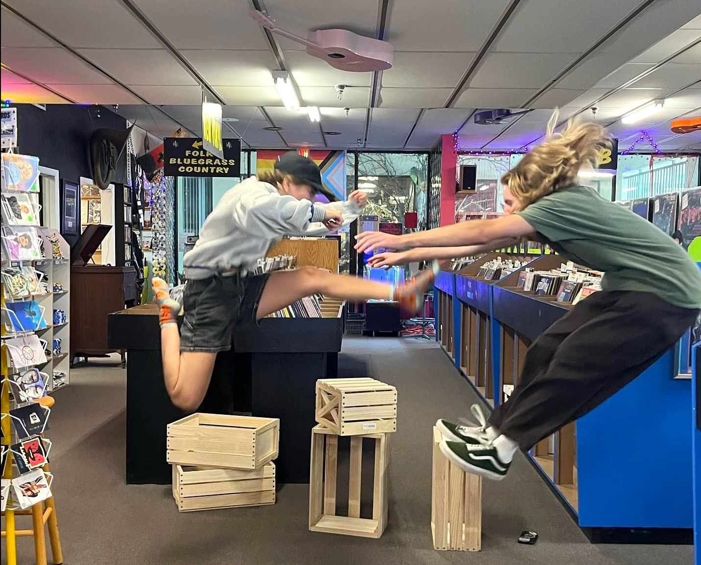 Worlds Largest Record Store Bananas Records Sets World Record worlds-largest-record-store-bananas-records-sets-world-record