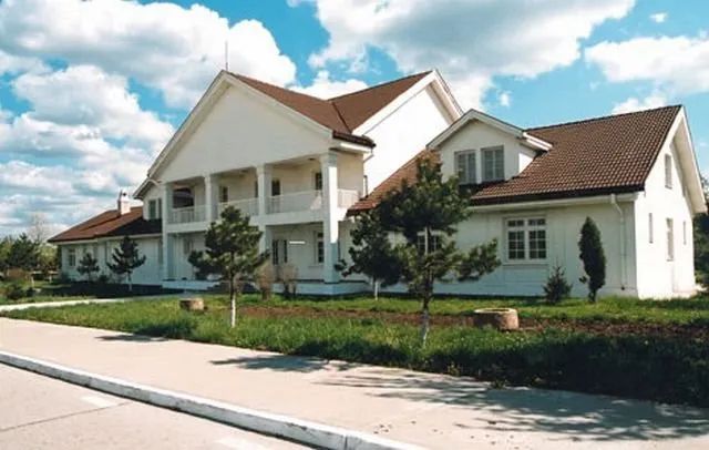 World's First Dallas TV Series Theme Park, Hermes Slobozia sets world record