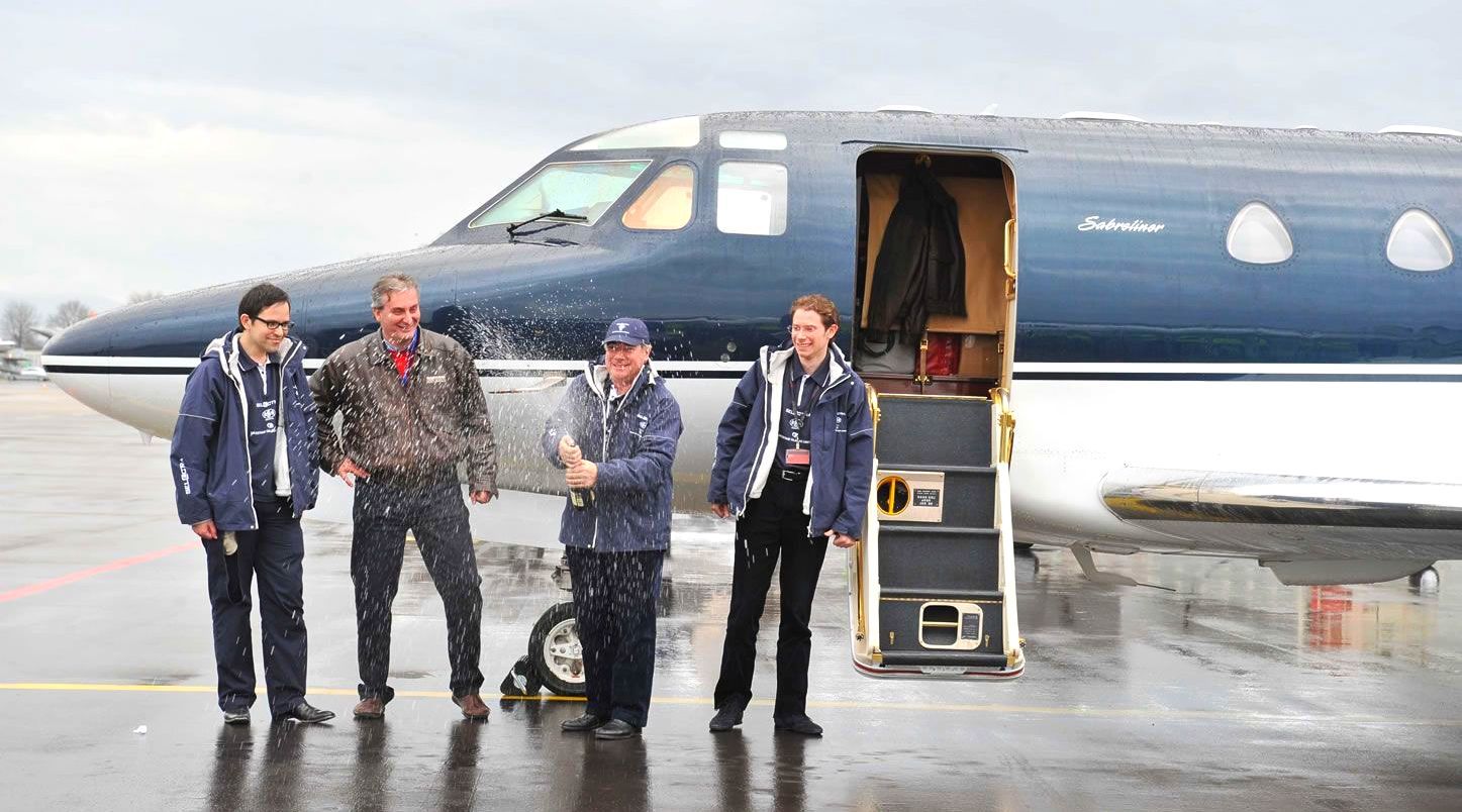  Fastest team flight around the world: Swiss Pilots set world record