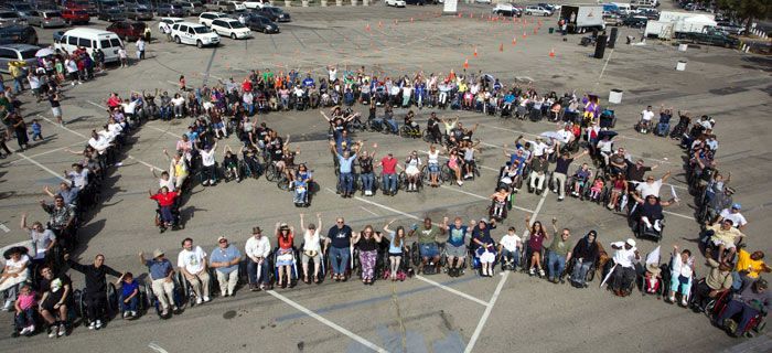 Longest Moving Wheelchair Line - Christopher and Dana Reeve Foundation sets world record    