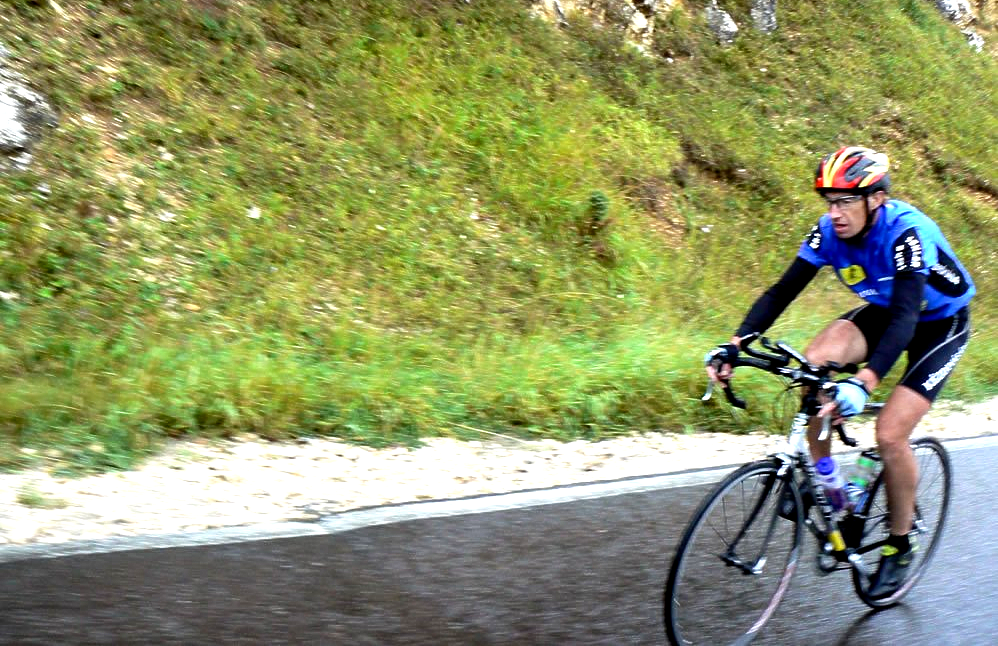  Fastest time to ride 1000 km on a bicycle - Pap Zoltan sets world record     