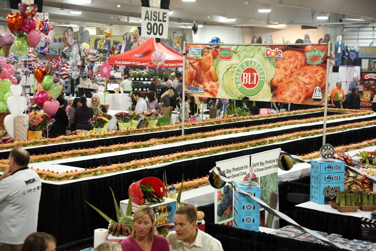 Longest BLT sandwich: Associated Wholesale Grocers sets world record (Video)

