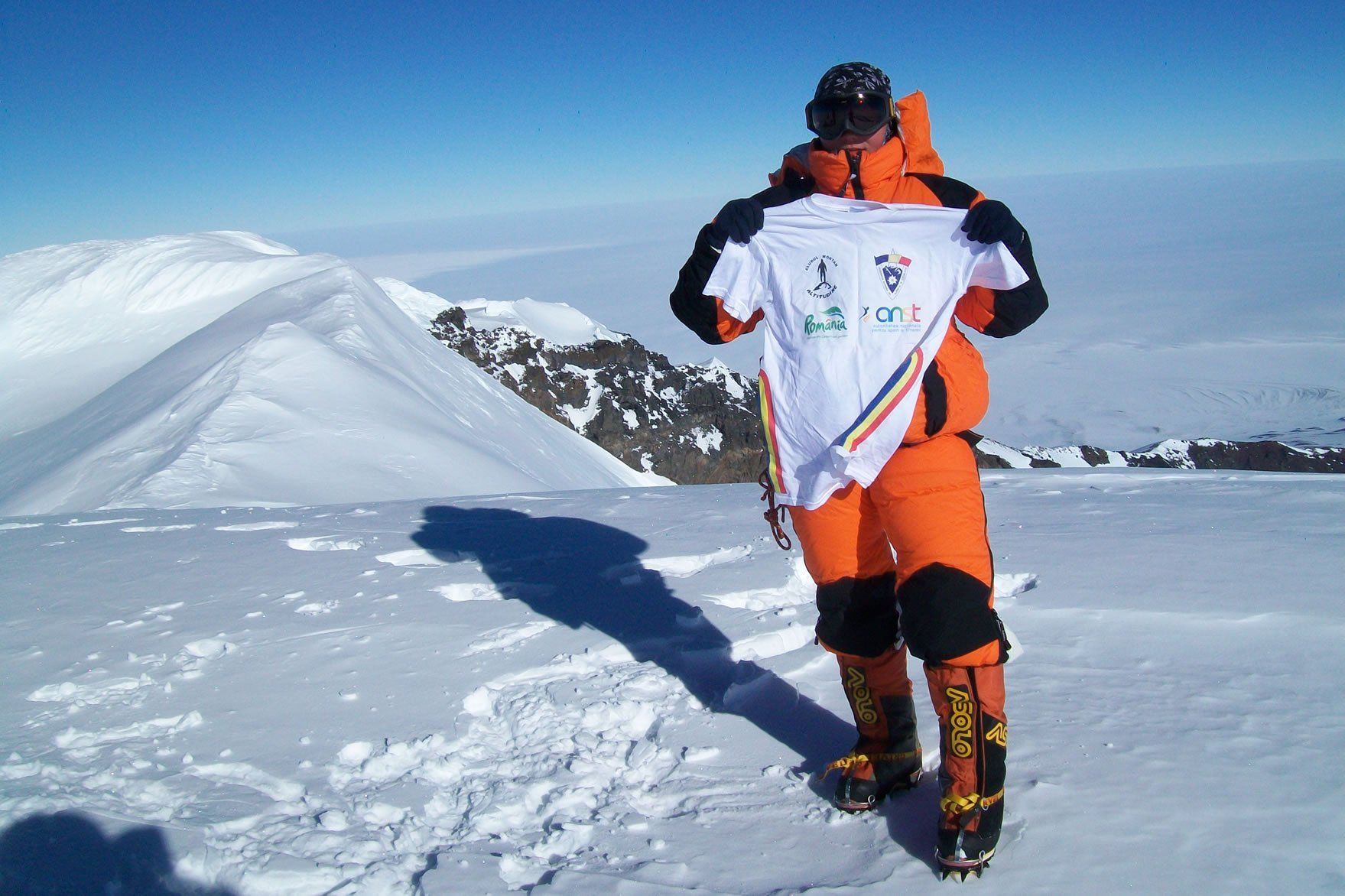 Most Successful Young Alpinist: Crina Coco Popescu sets world record (VIDEO) Most Successful Young Alpinist: Crina Coco Popescu sets world record (VIDEO)