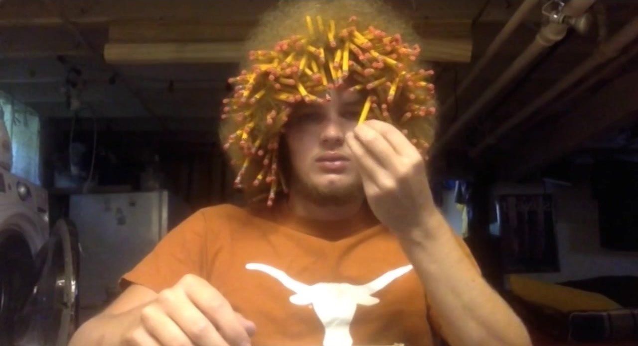 Most Pencils in Hair: Derek Harmes breaks Guinness World Records record (VIDEO)