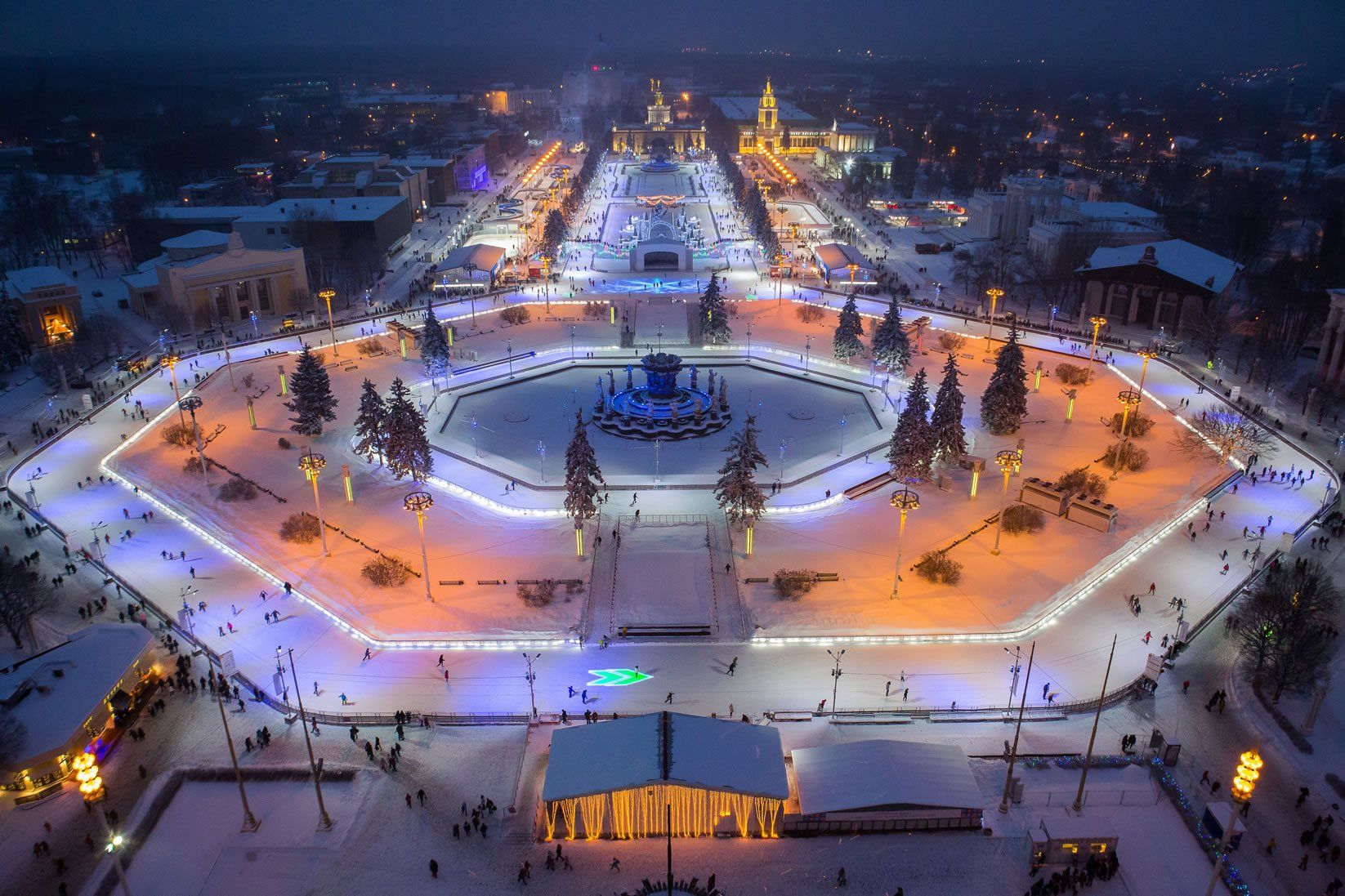 Largest mobile skating rink: Moscow sets world record (VIDEO) Largest mobile skating rink: Moscow sets world record (VIDEO)