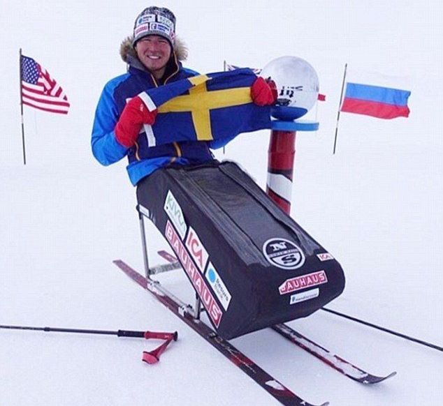 World's first person to reach the South Pole in a wheelchair: Aron Anderson sets world record (VIDEO)