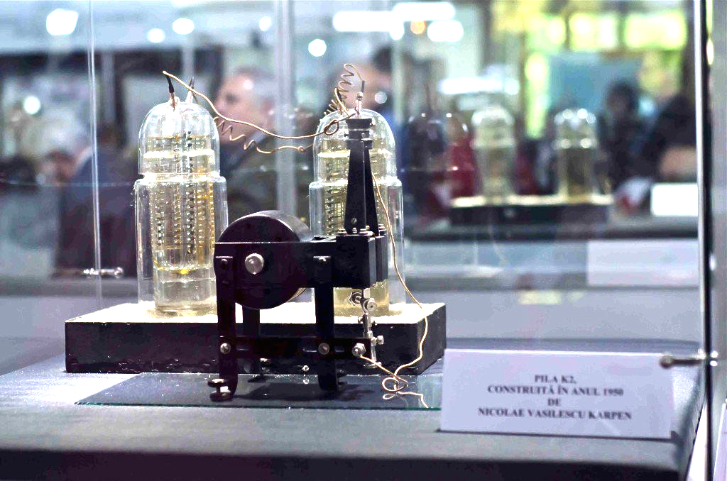  Longest running wet cell battery: Karpen's Pile