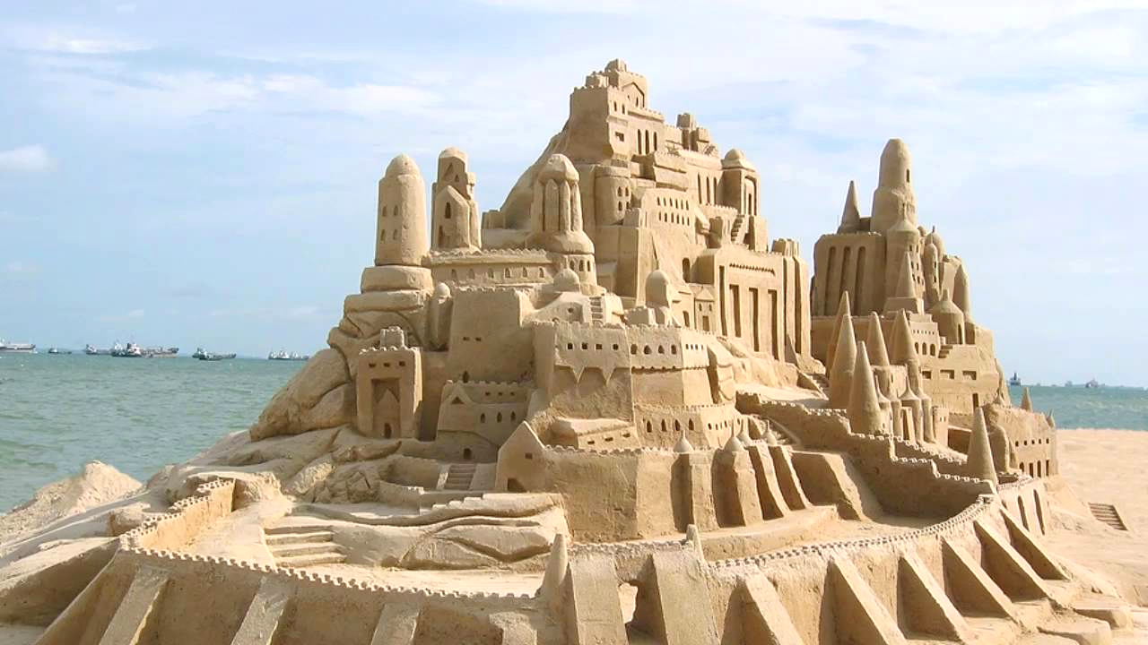 Tallest sandcastle: Skulptura Projects GmbH (Germany) Tallest sandcastle: Skulptura Projects GmbH (Germany)
