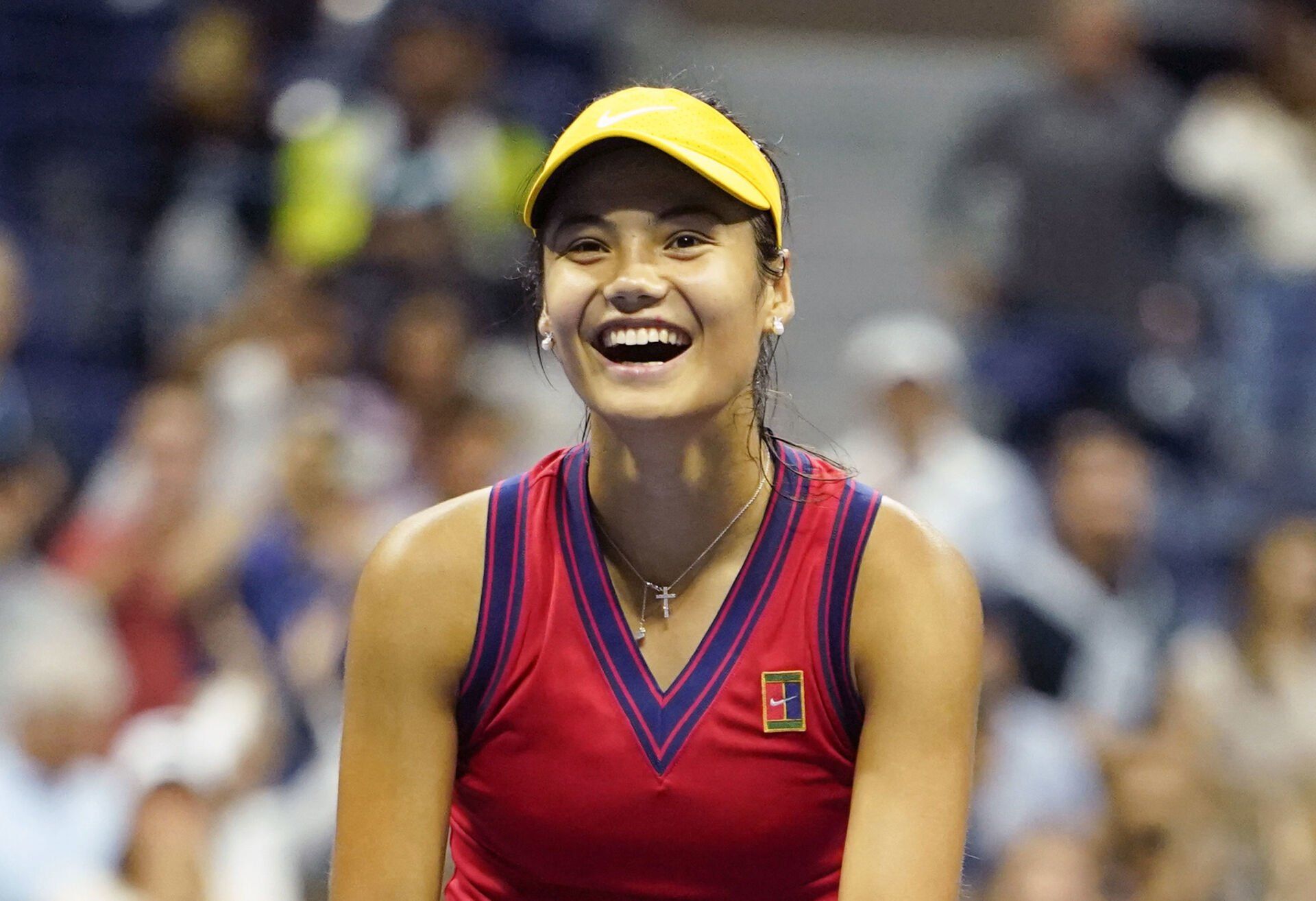 First qualifier to reach and win a Grand Slam singles final: Emma Raducanu sets world record