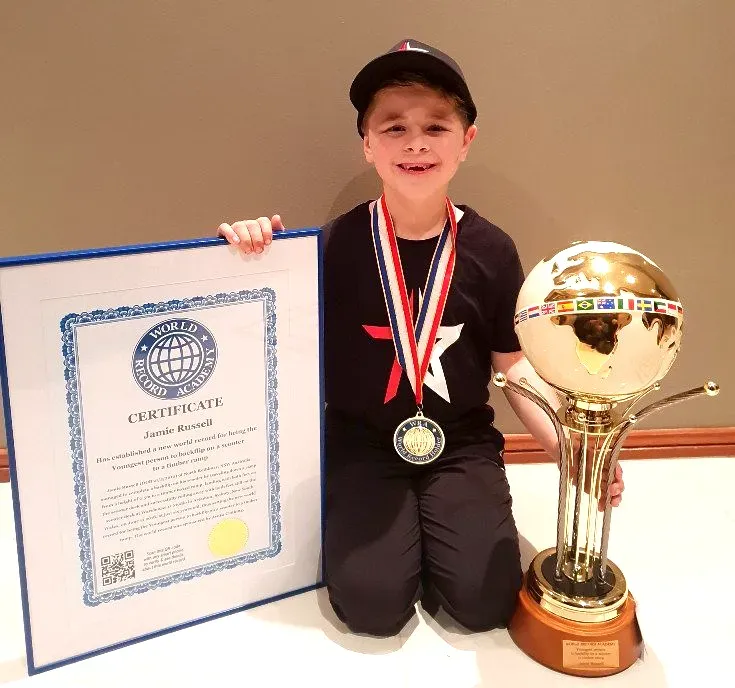 KIDS WORLD RECORDS KIDS WORLD RECORDS