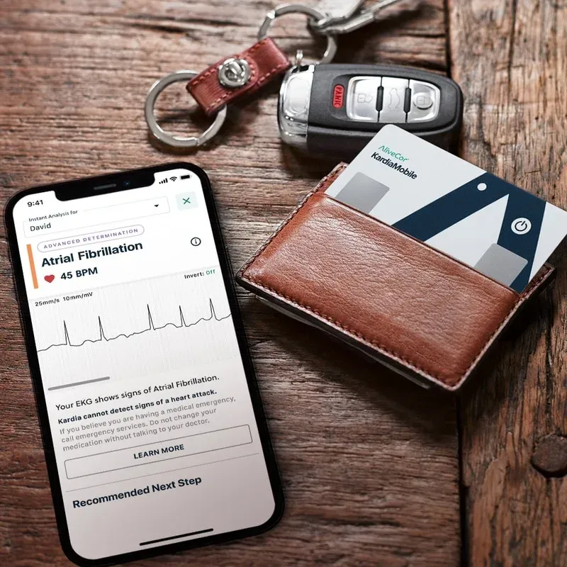 First Credit-Card-Sized Personal ECG: KardiaMobile Card sets world record First Credit-Card-Sized Personal ECG: KardiaMobile Card sets world record