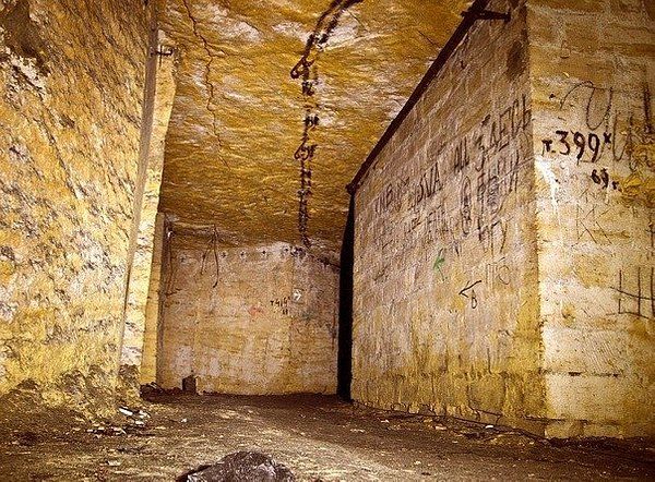 World's largest urban labyrinth: The Odessa Catacombs set world record
