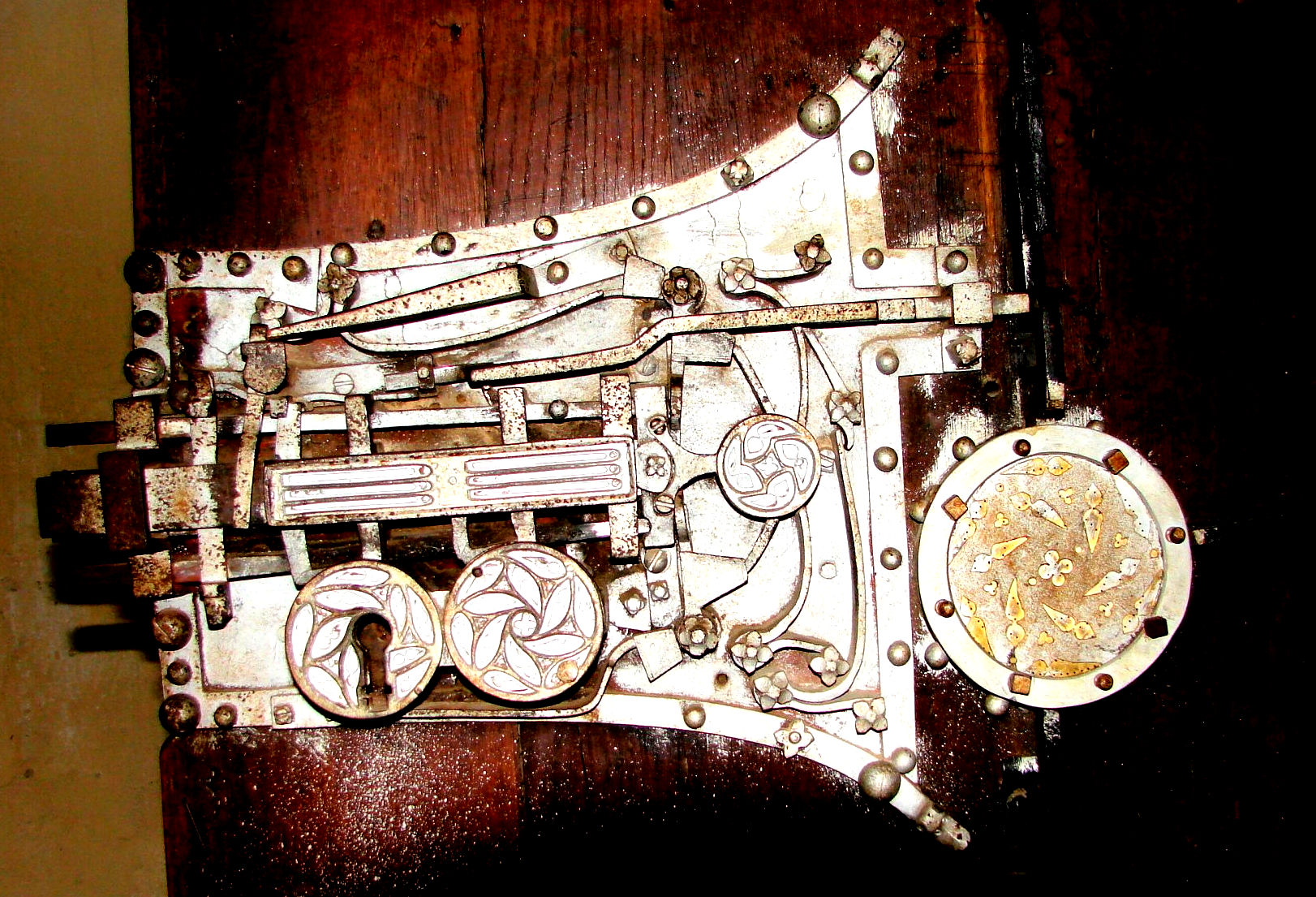 World's most complicated church lock: The Biertan fortified church sets world record