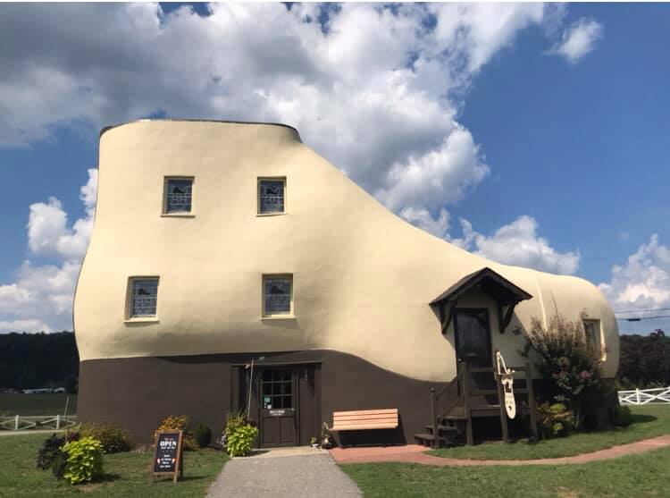  World's Largest Shoe House: The Haines Shoe House sets world record