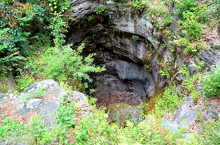 World's Largest Glacial Pothole: Archbald, PA, sets world record