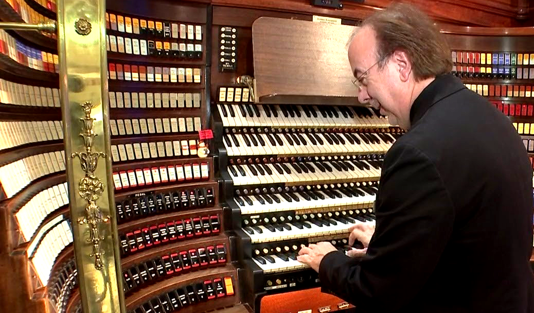 World's largest operating pipe organ: Philadelphia’s Wanamaker Organ sets world record World's largest operating pipe organ: Philadelphia’s Wanamaker Organ sets world record