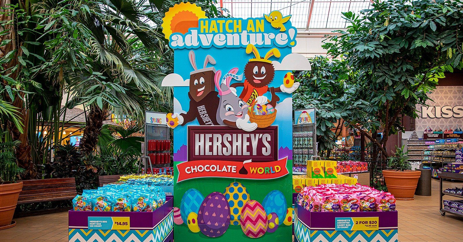
World’s Largest Chocolate Visitor Complex: Hershey's Chocolate World Attraction in Hershey, PA