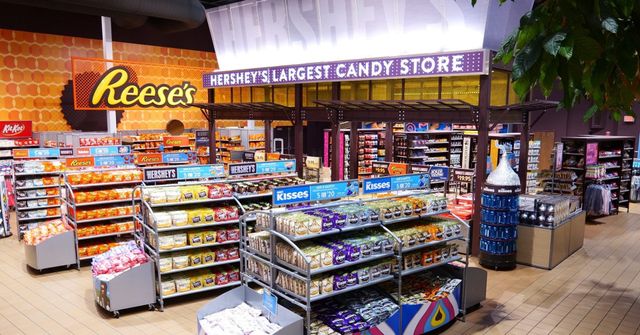 World's Largest Chocolate Visitor Complex: Hershey's Chocolate