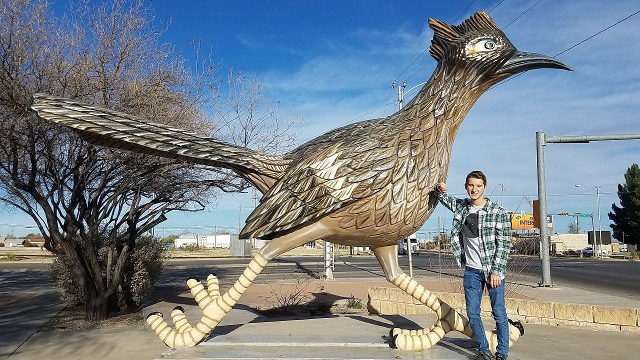 World's largest roadrunner: Paisano Pete in Fort Stockton, Texas, sets world record