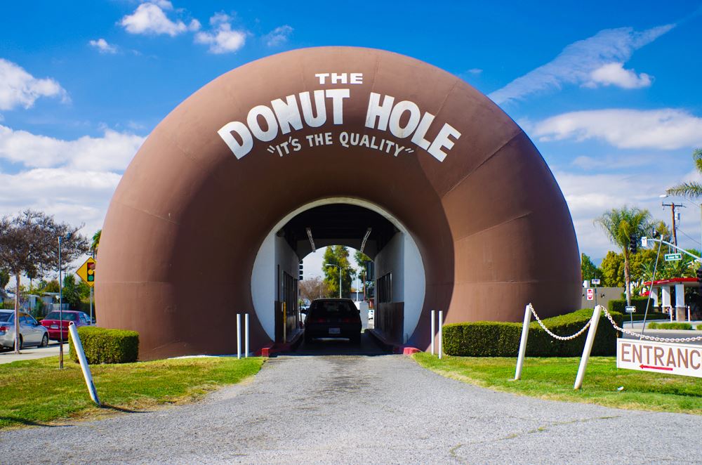 
World's largest donut hole-shaped building: world record set in La Puente, California
