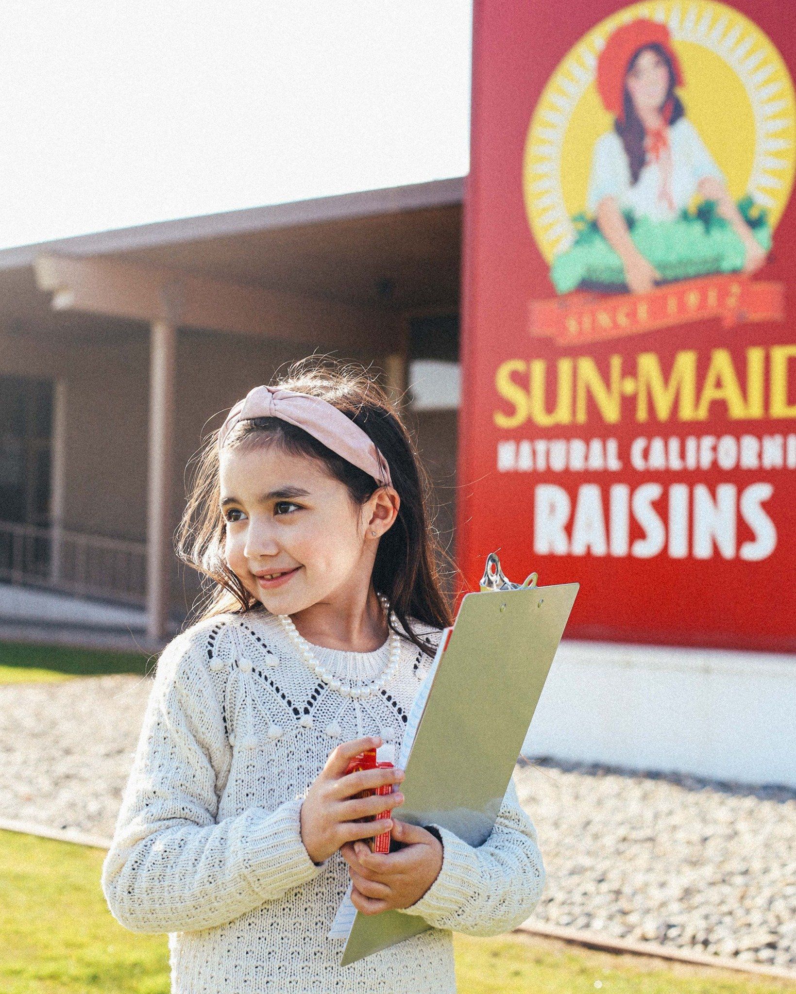 World's Largest Box of Raisins: world record set in Kingsburg, California