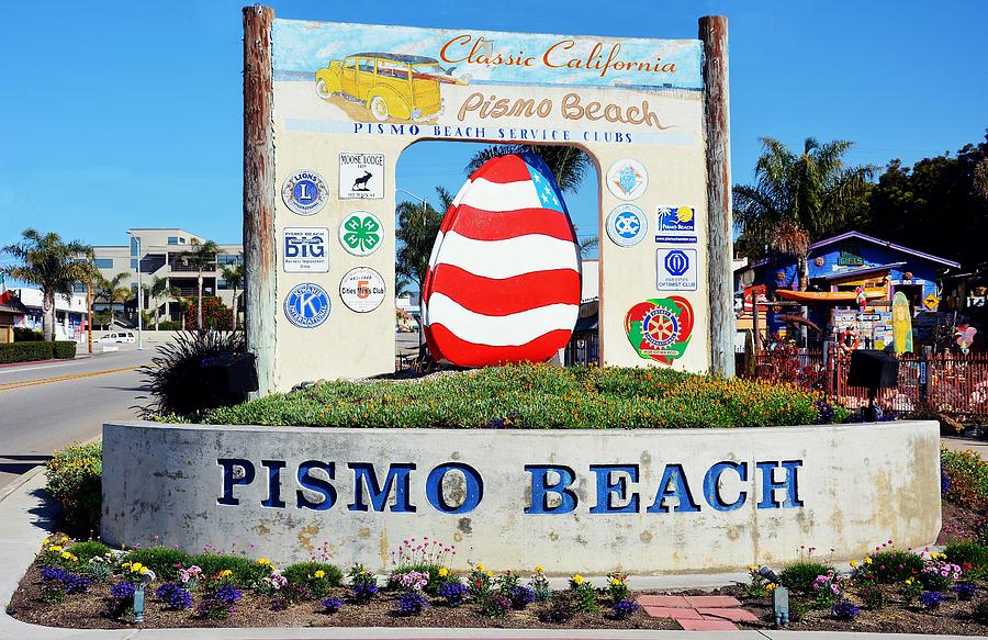 World’s Largest Clam Statues: world record set in Pismo Beach, California World’s Largest Clam Statues: world record set in Pismo Beach, California