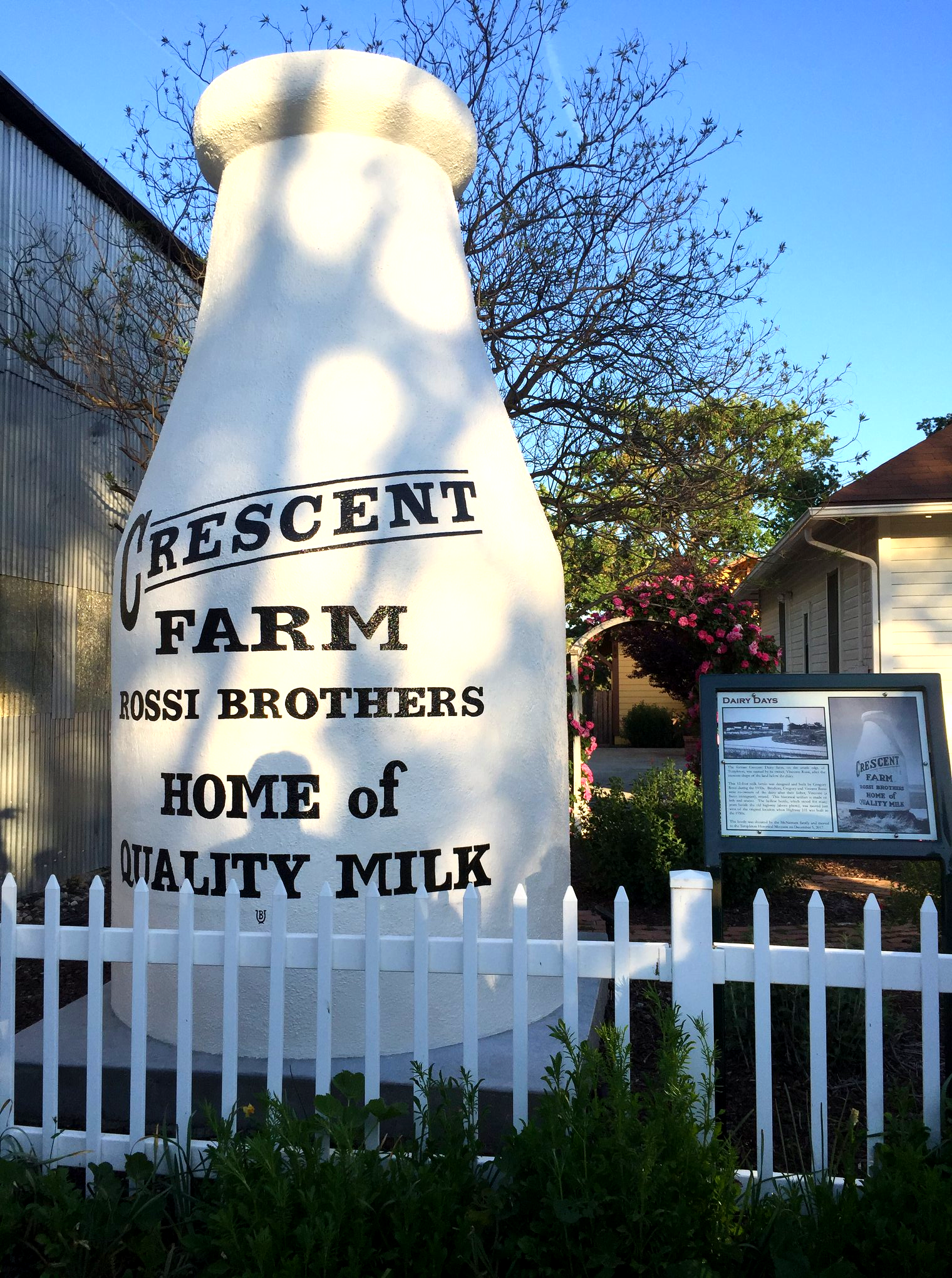 World's Largest Historic Milk Bottle Sculpture: world record set in Templeton, California World's Largest Historic Milk Bottle Sculpture: world record set in Templeton, California