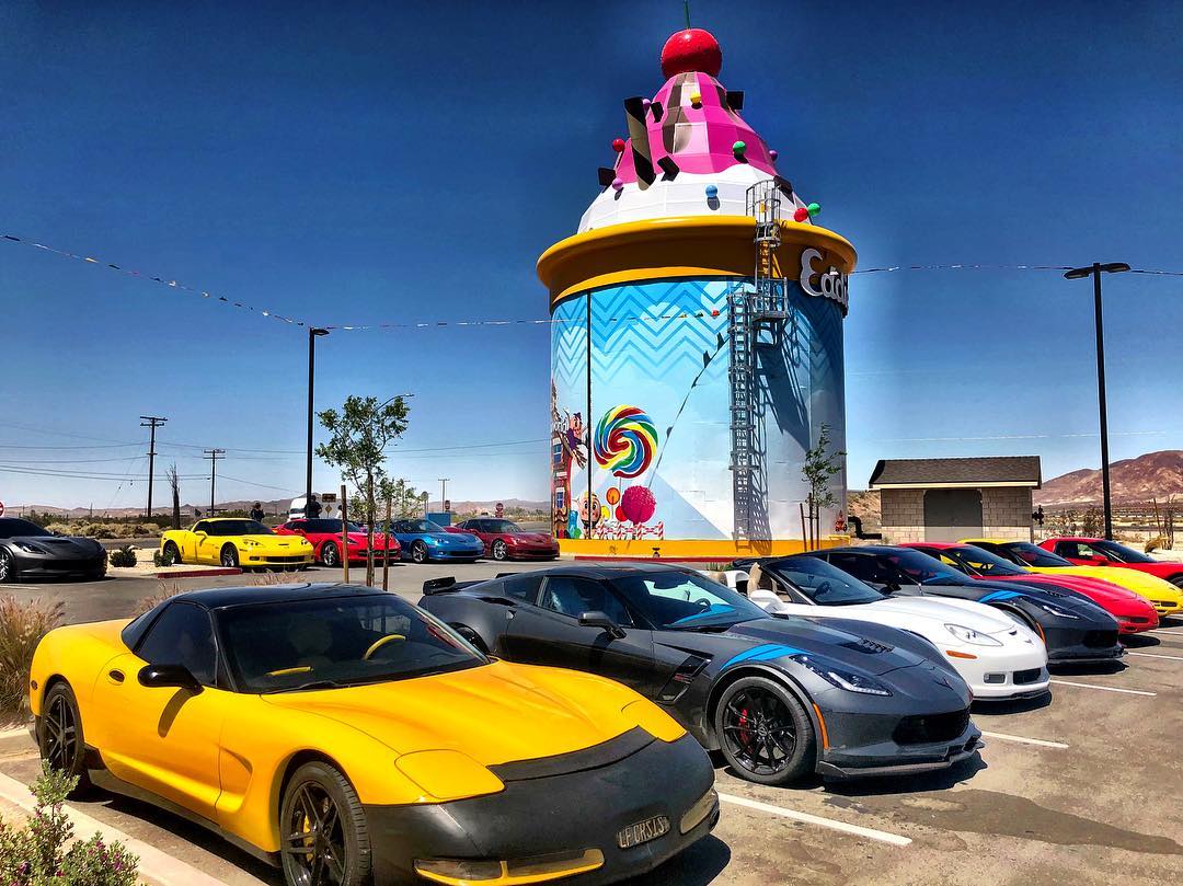World's Largest Ice Cream Sundae Sculpture: world record in Yermo, California