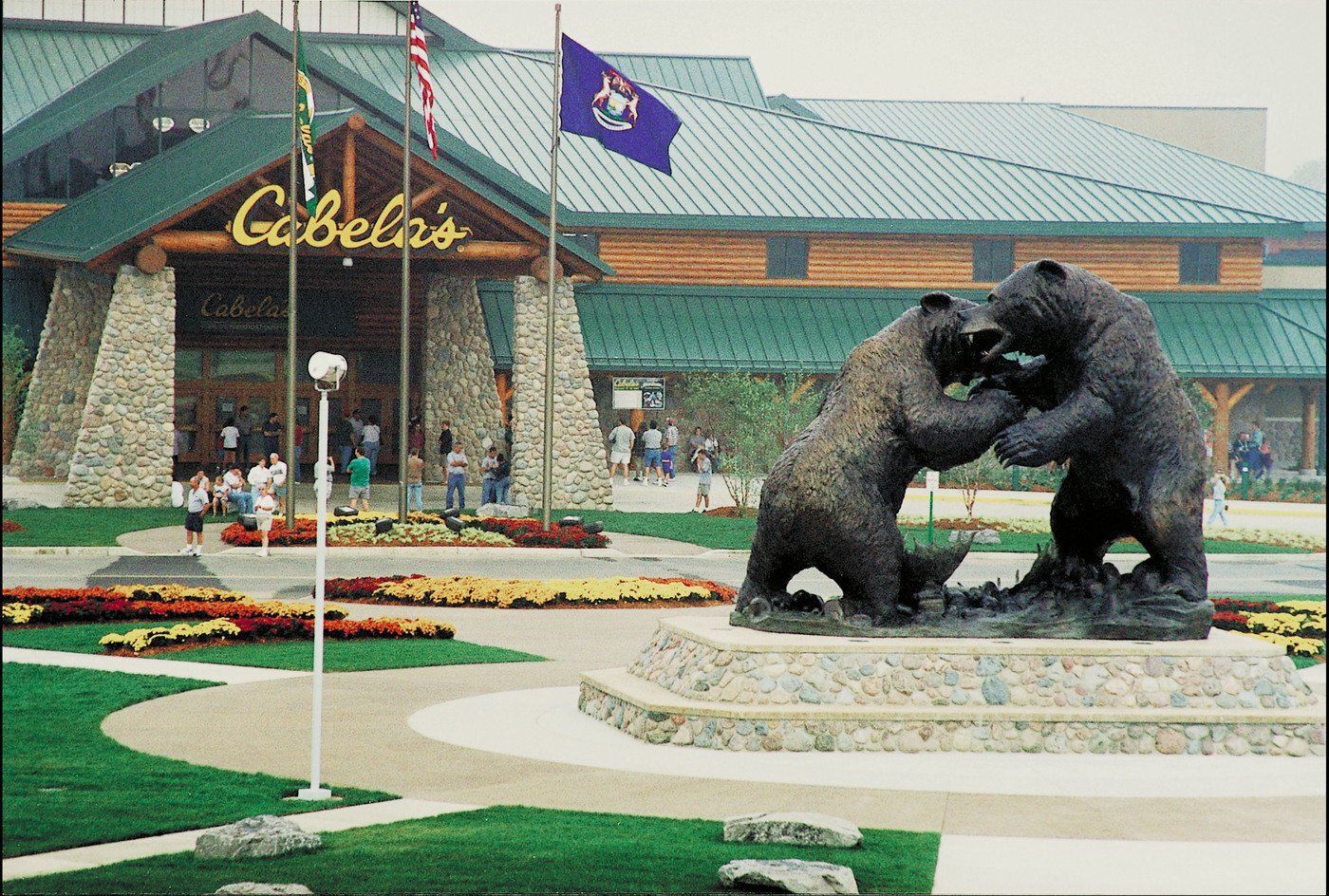 World's Largest Bronze Wildlife Sculpture: world record set in Dundee, Michigan World's Largest Bronze Wildlife Sculpture: world record set in Dundee, Michigan