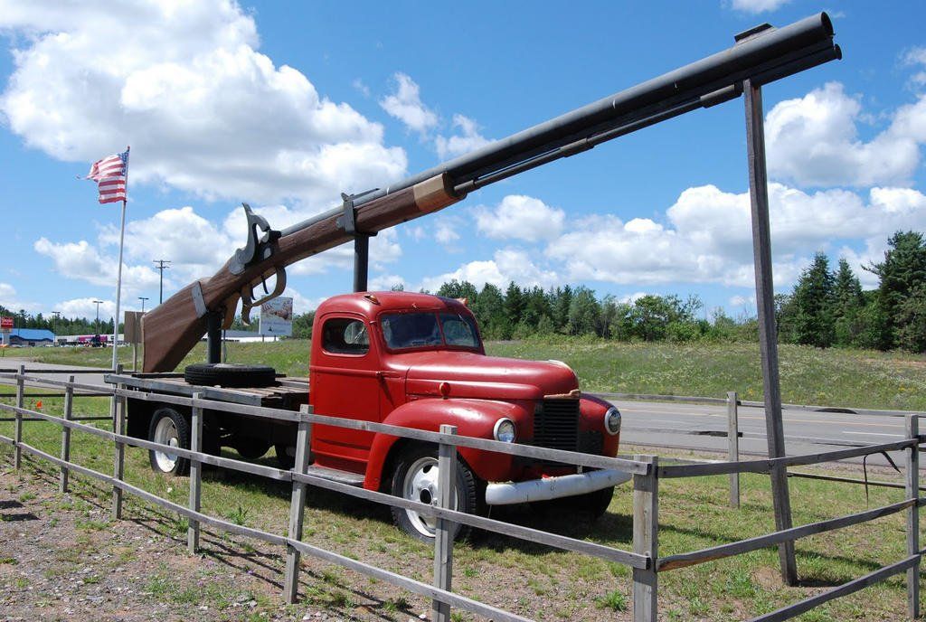 World's Largest Working Rifle: world record in Ishpeming, Michigan
