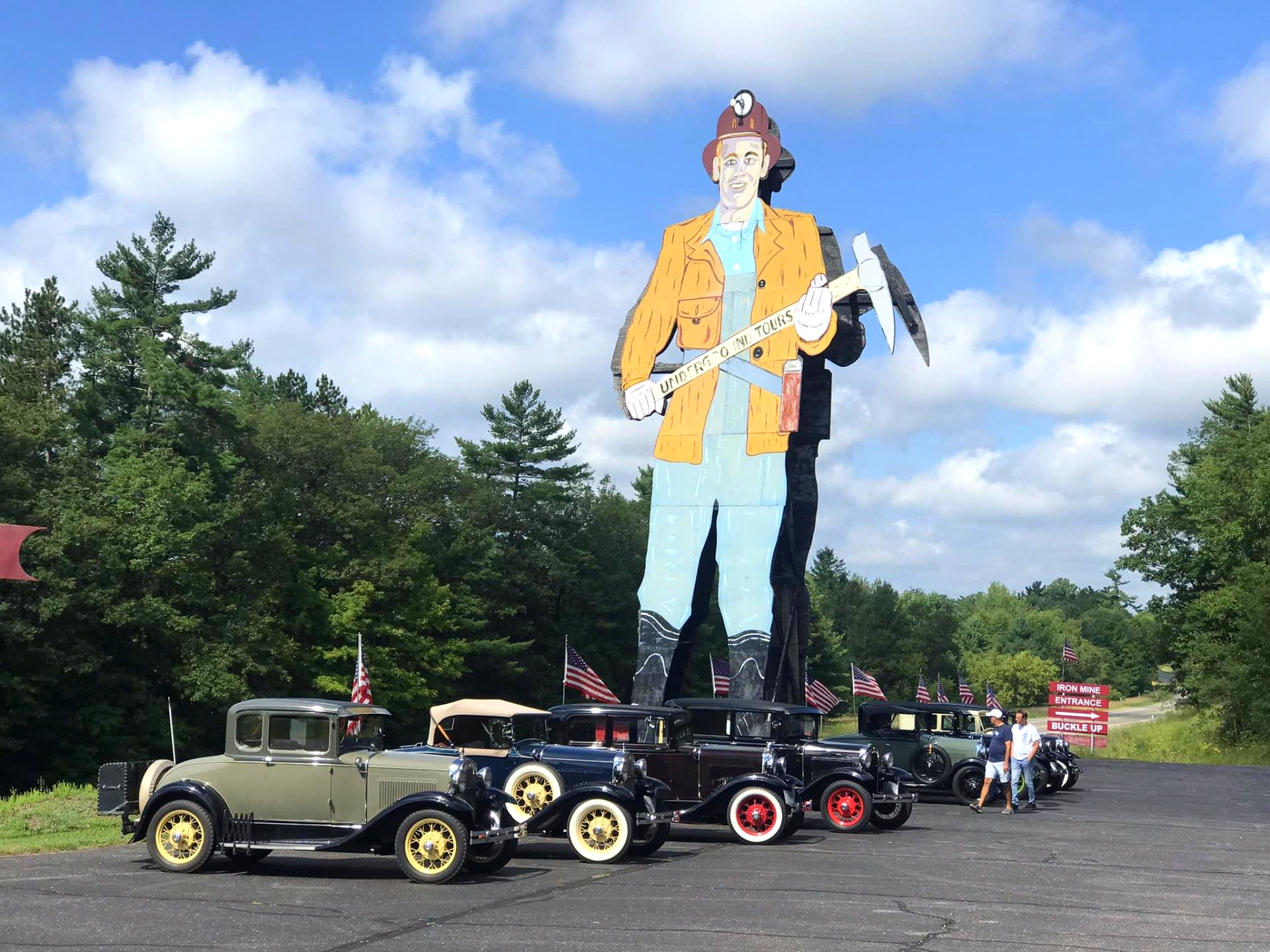 World’s Largest Miner Sign: world record in Vulcan, Michigan 26