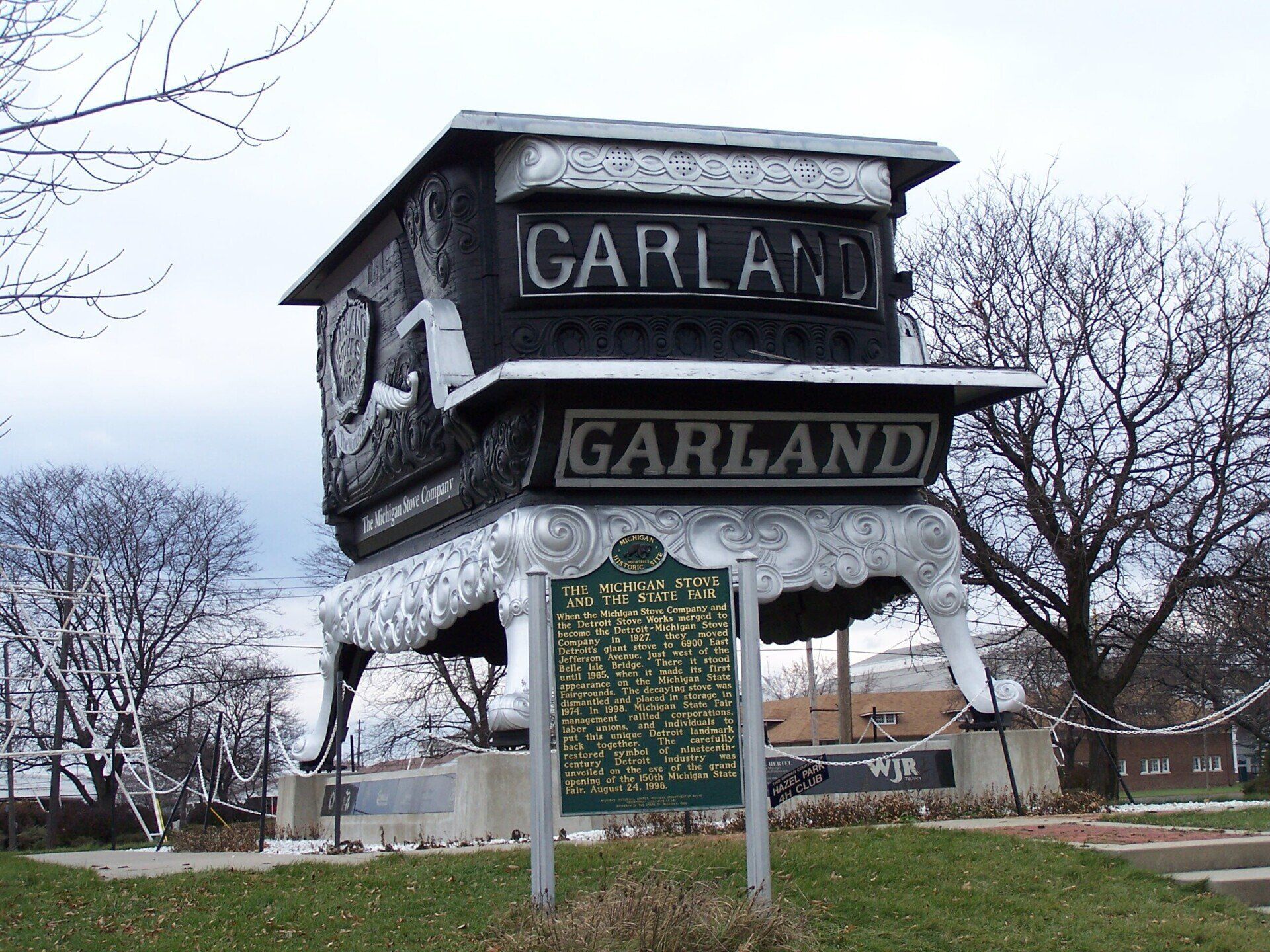 World's Largest Stove: world record in Detroit, Michigan