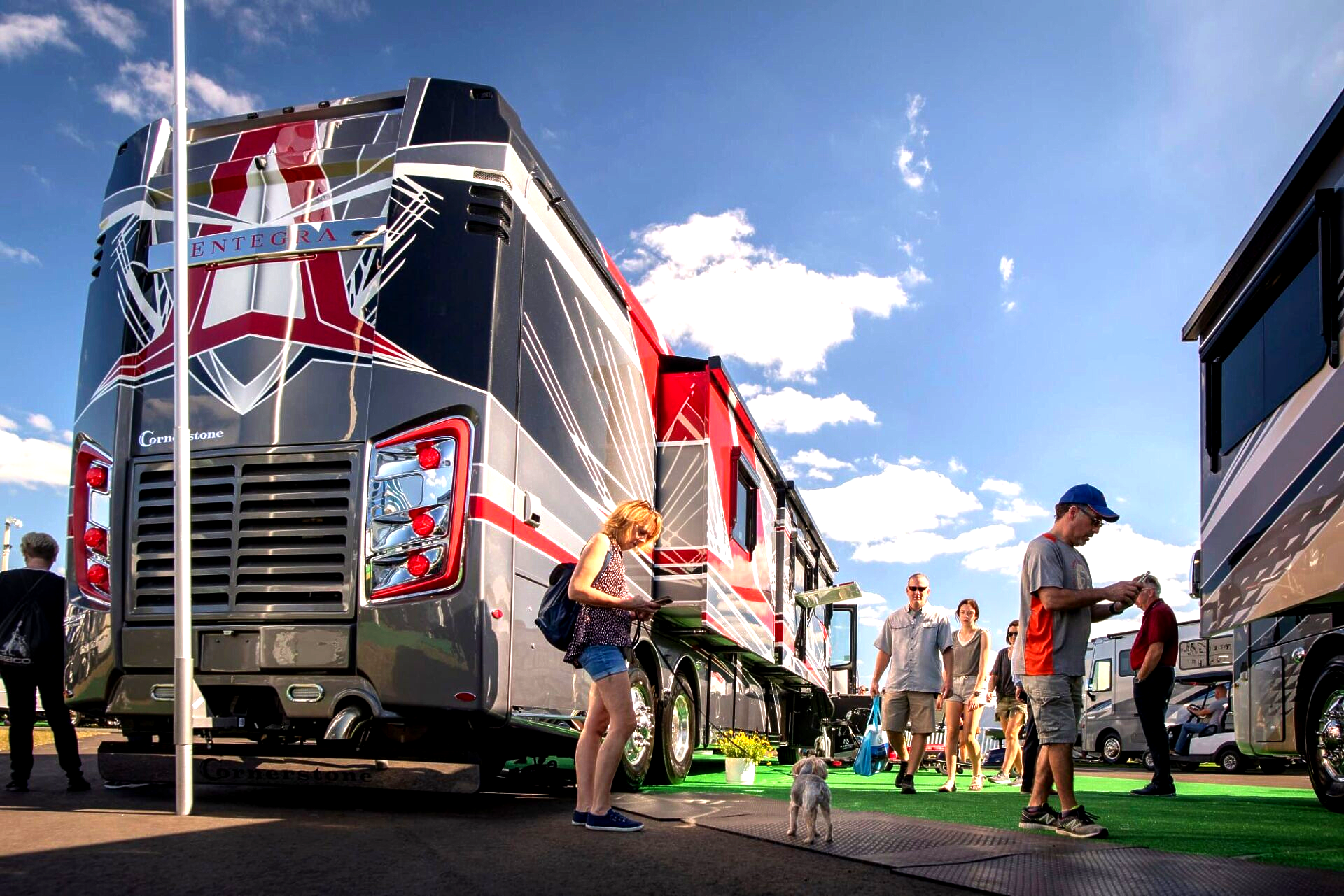 
World’s Largest RV Dealership: world record in Tampa, Florida