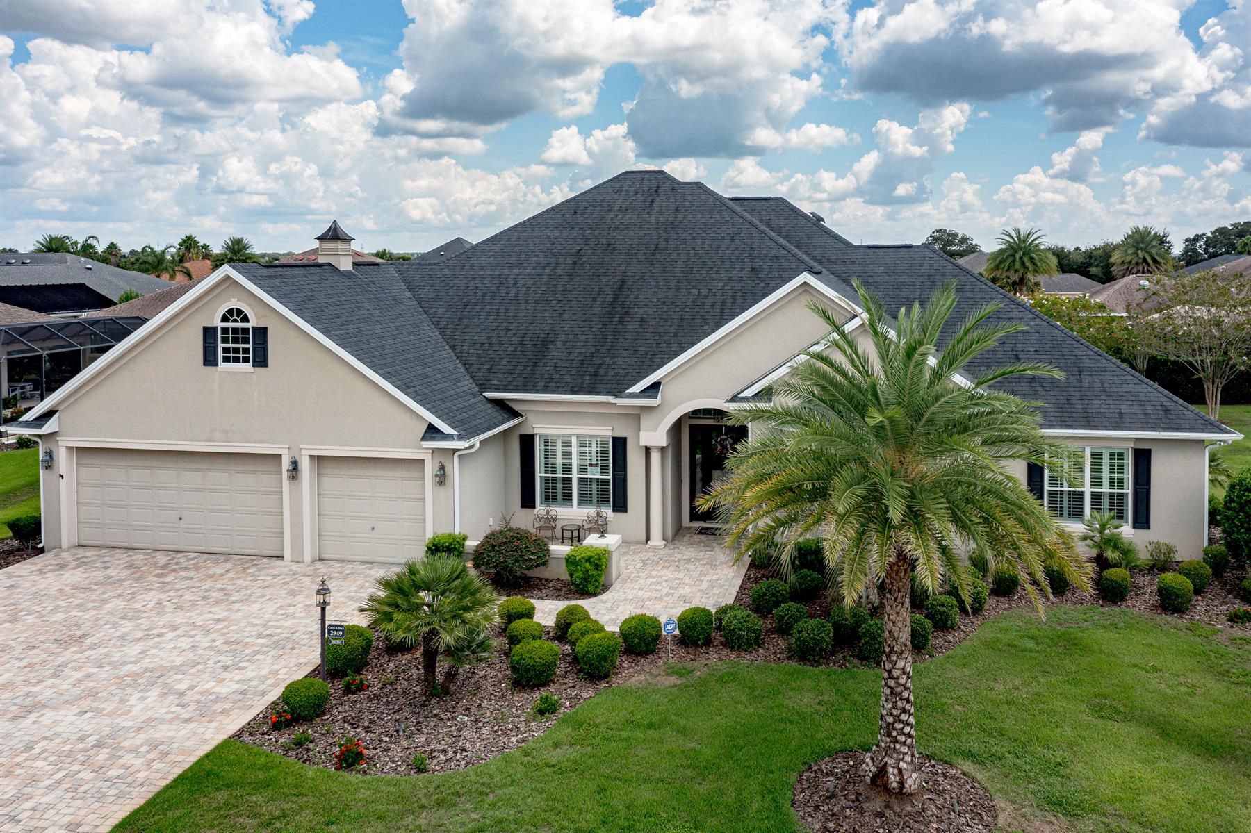 World's Biggest Retirement Community: world record in The Villages, Florida