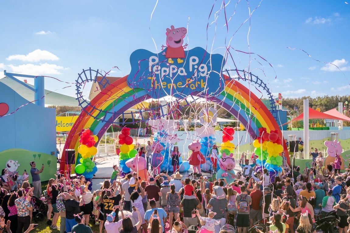 World’s first Peppa Pig Theme Park: world record in Winter Haven, Florida﻿