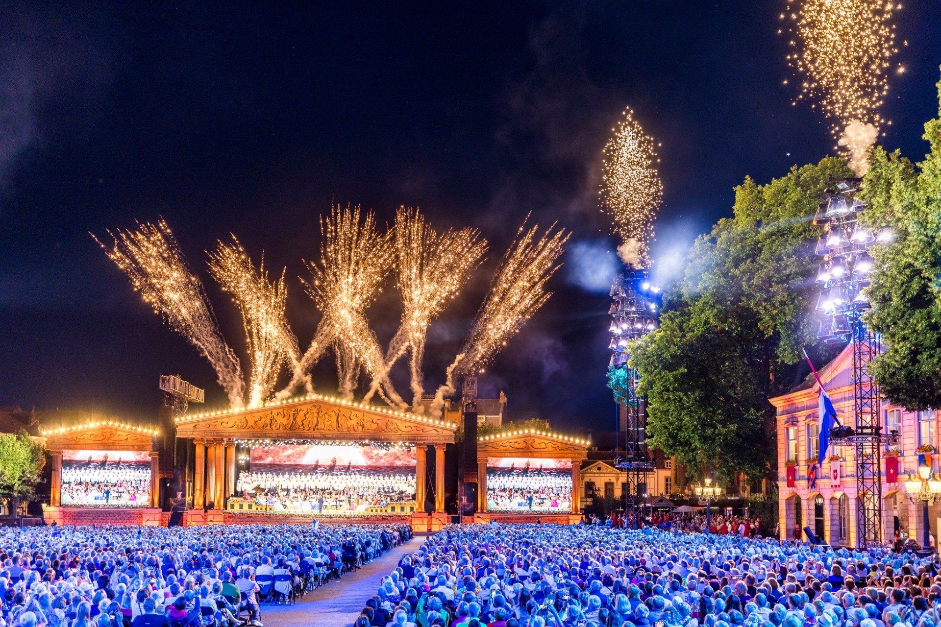 World's Largest Private Orchestra: world record in Maastricht,The Netherlands World's Largest Private Orchestra: world record in Maastricht,The Netherlands