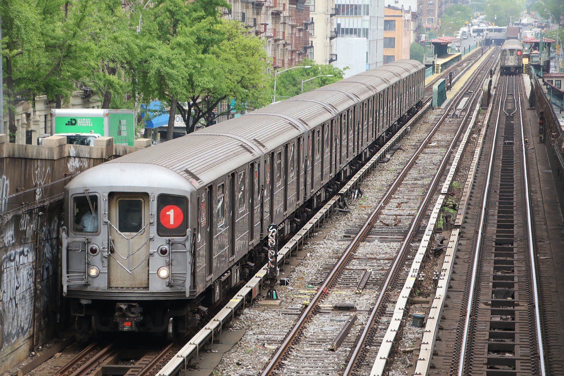 World's largest single rapid transit service provider: The New York City Subway sets world record World's largest single rapid transit service provider: The New York City Subway sets world record
