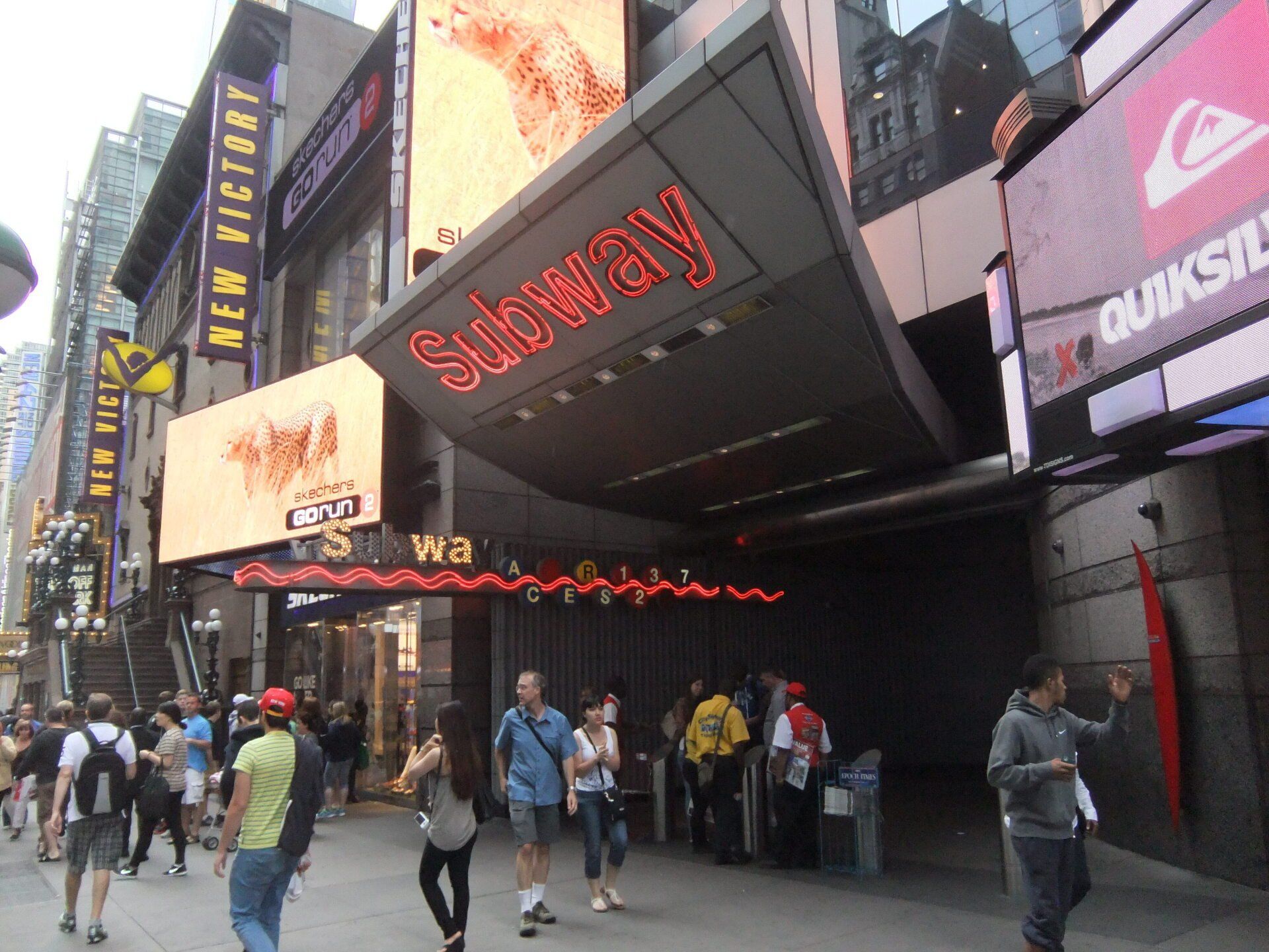 World's largest single rapid transit service provider: The New York City Subway sets world record