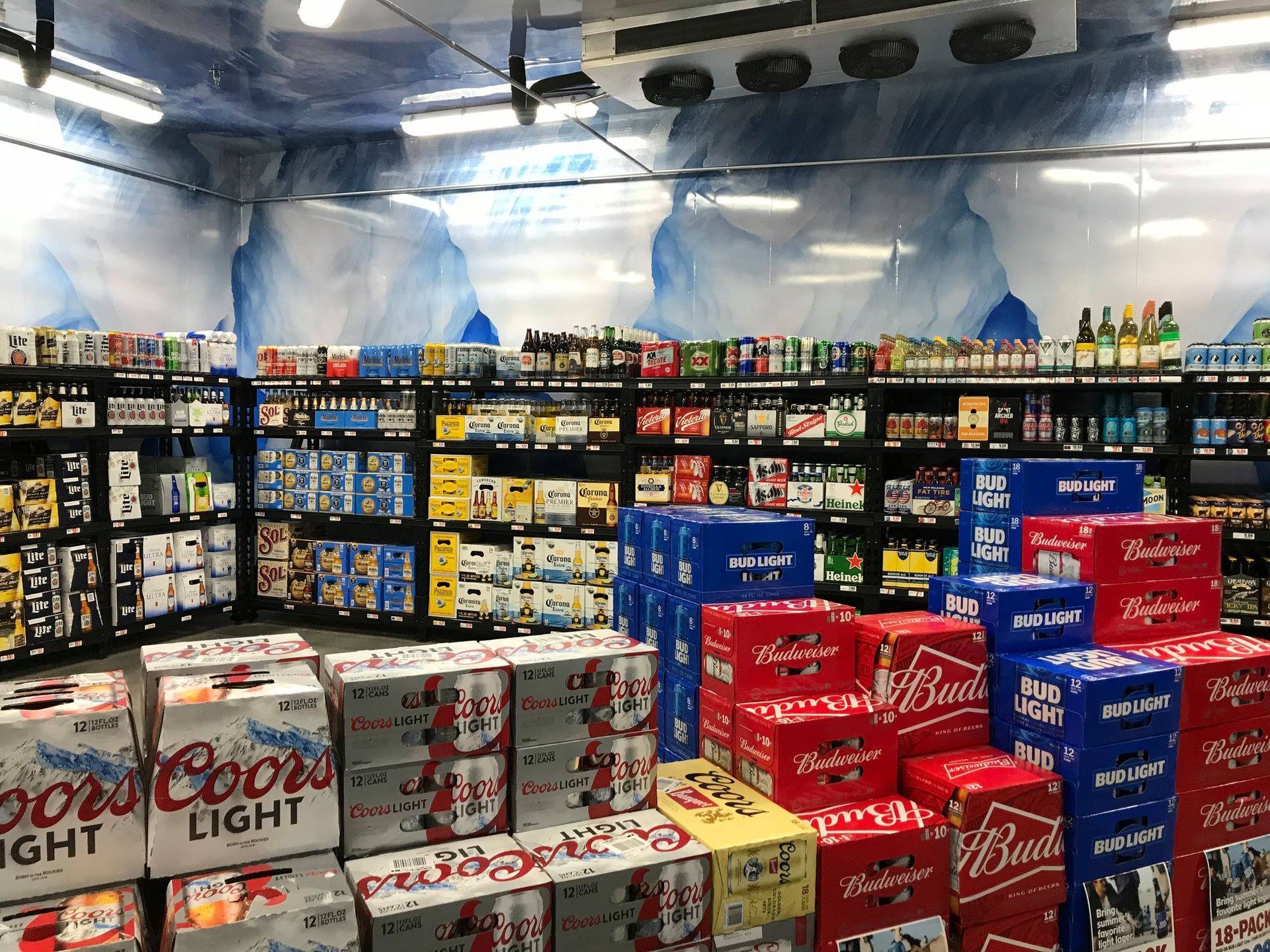 World's Largest Chevron Gas Station: world record in Jean, Nevada
