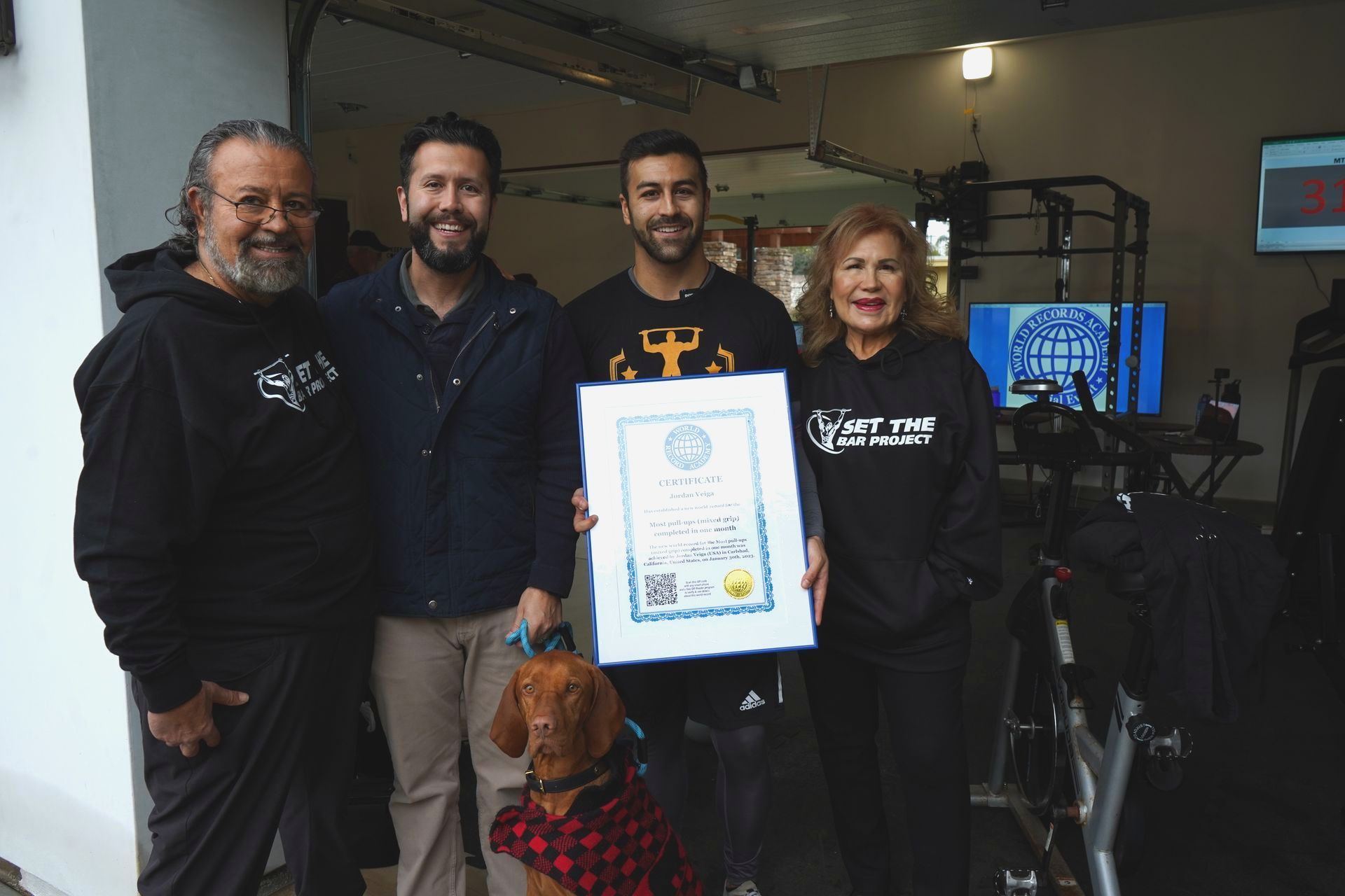 Most Pull Ups In A Month (Mixed Grip): Jordan Veiga sets world record